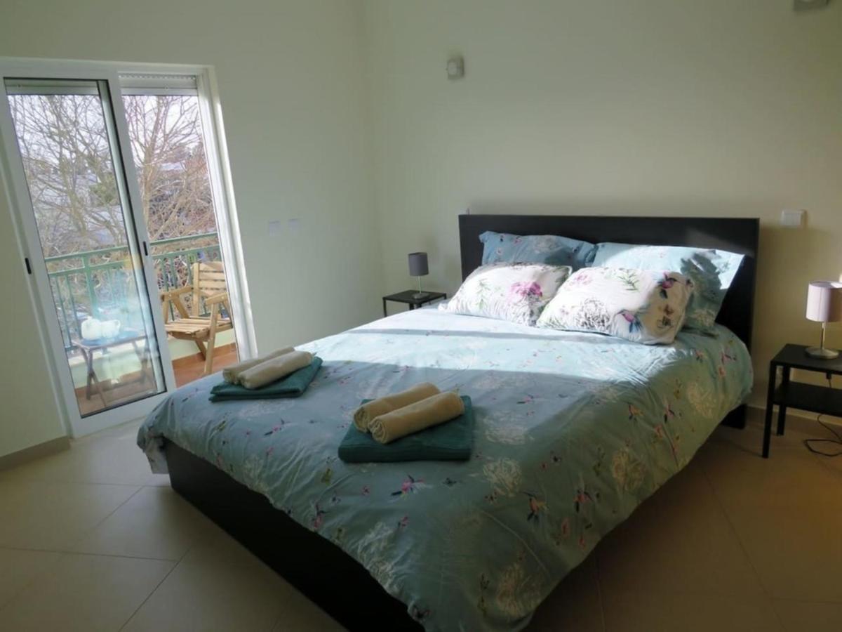 2 Bed Apartment With Com Pool 塔维拉 外观 照片