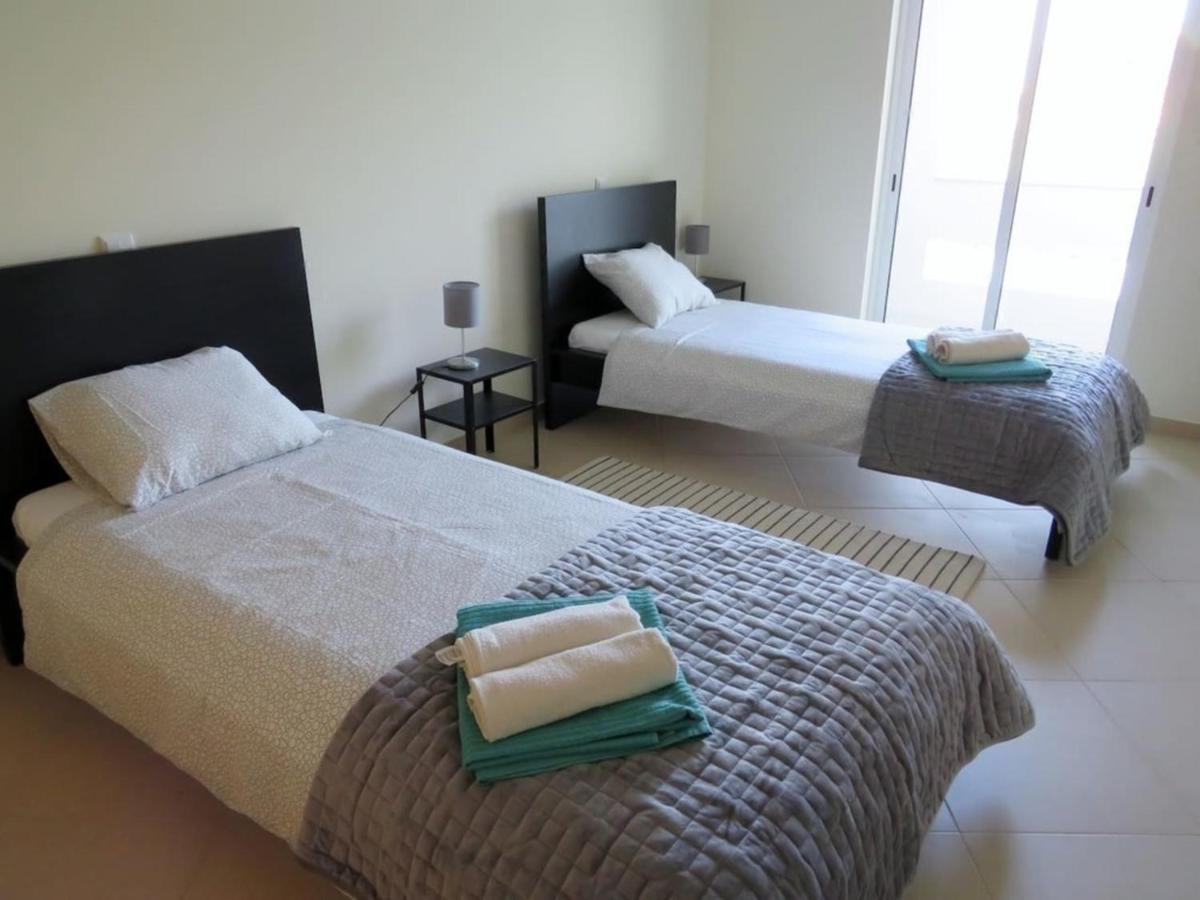 2 Bed Apartment With Com Pool 塔维拉 外观 照片